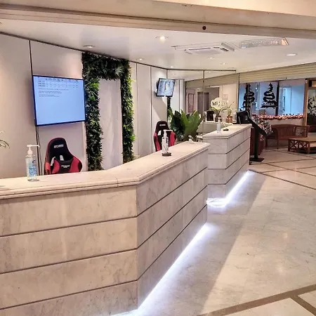 Résidence Graziella 426 * Juan-les-Pins